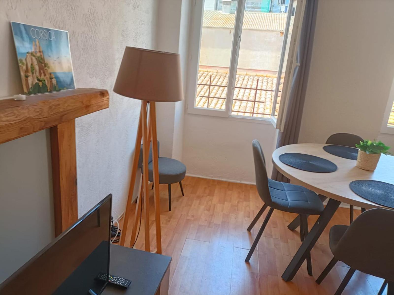 Cosy Fesch Street Apartment: Ajaccio Hideaway Apartment Ajaccio (Corsica)